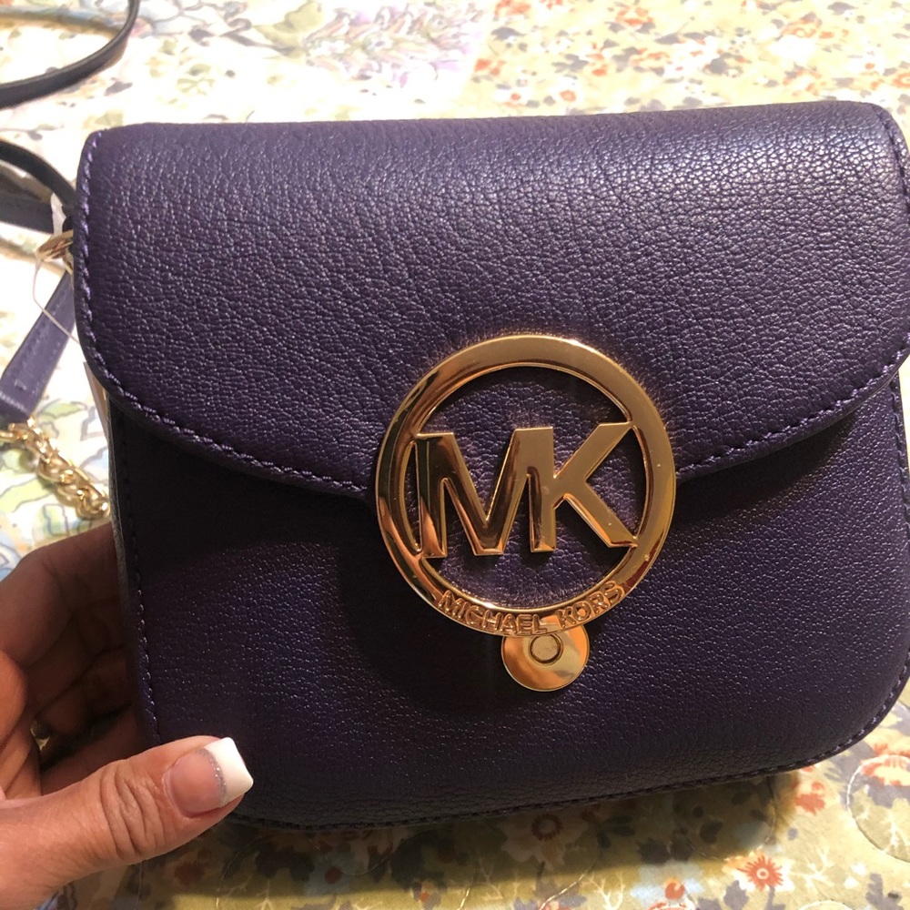 New Authentic Michael Kors Crossbody Leather purse